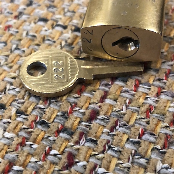 Vintage LV Louis Vuitton Padlock Lock & Key 222 Angel Number - Picture 7 of 10